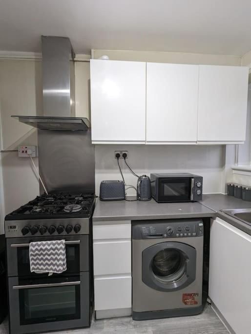 3 Bedroom Apartment Sleeps 8 Edynburg Zewnętrze zdjęcie